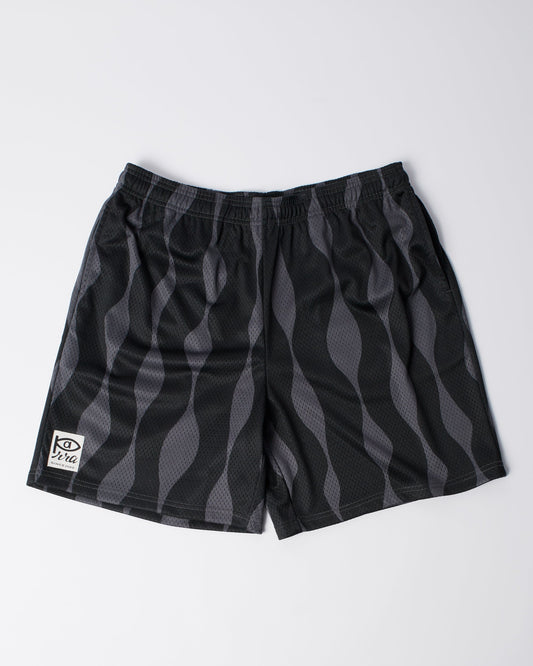 Waved mesh shorts